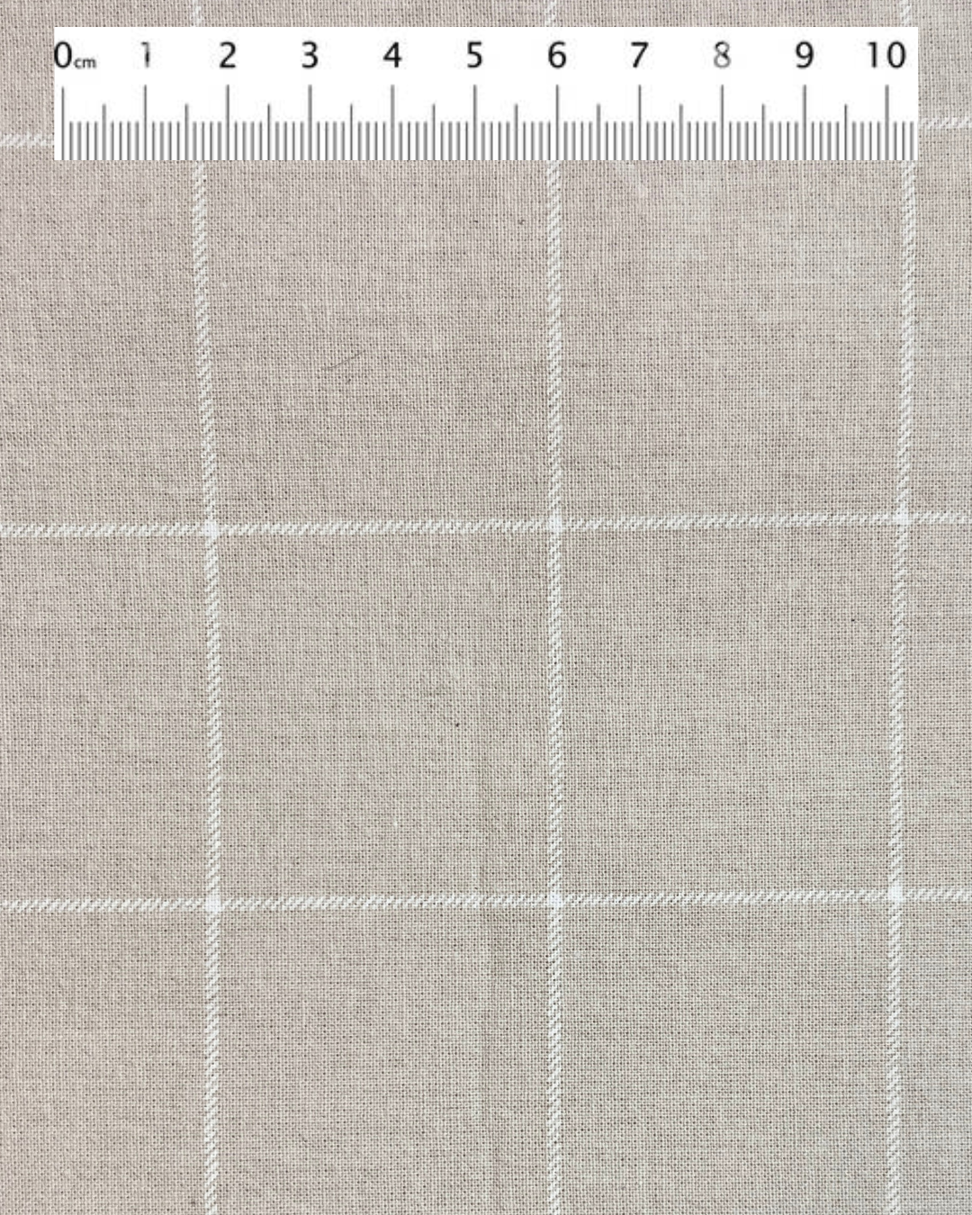45 Checked beige and white
