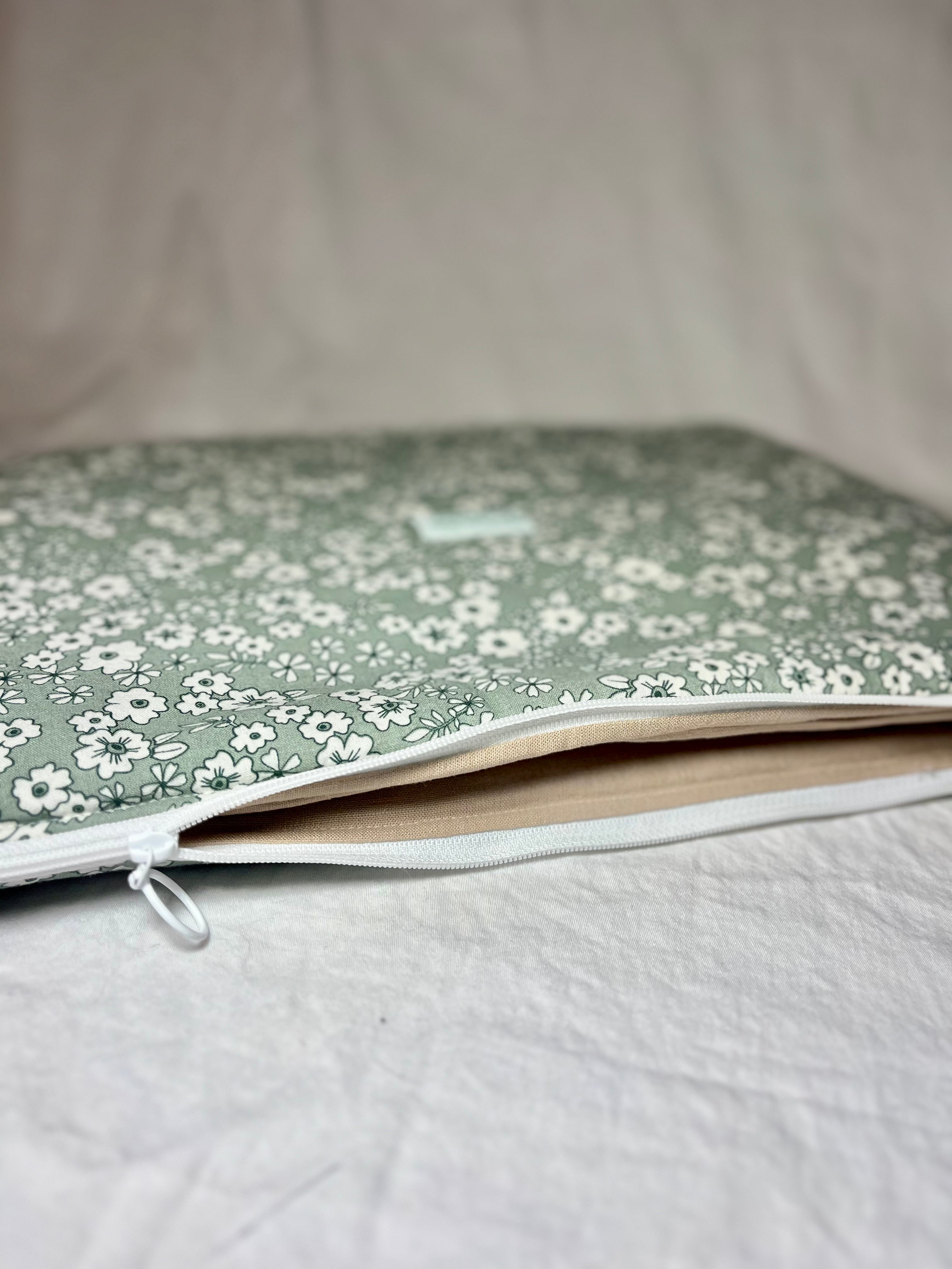 Laptopfodral Green Flowery