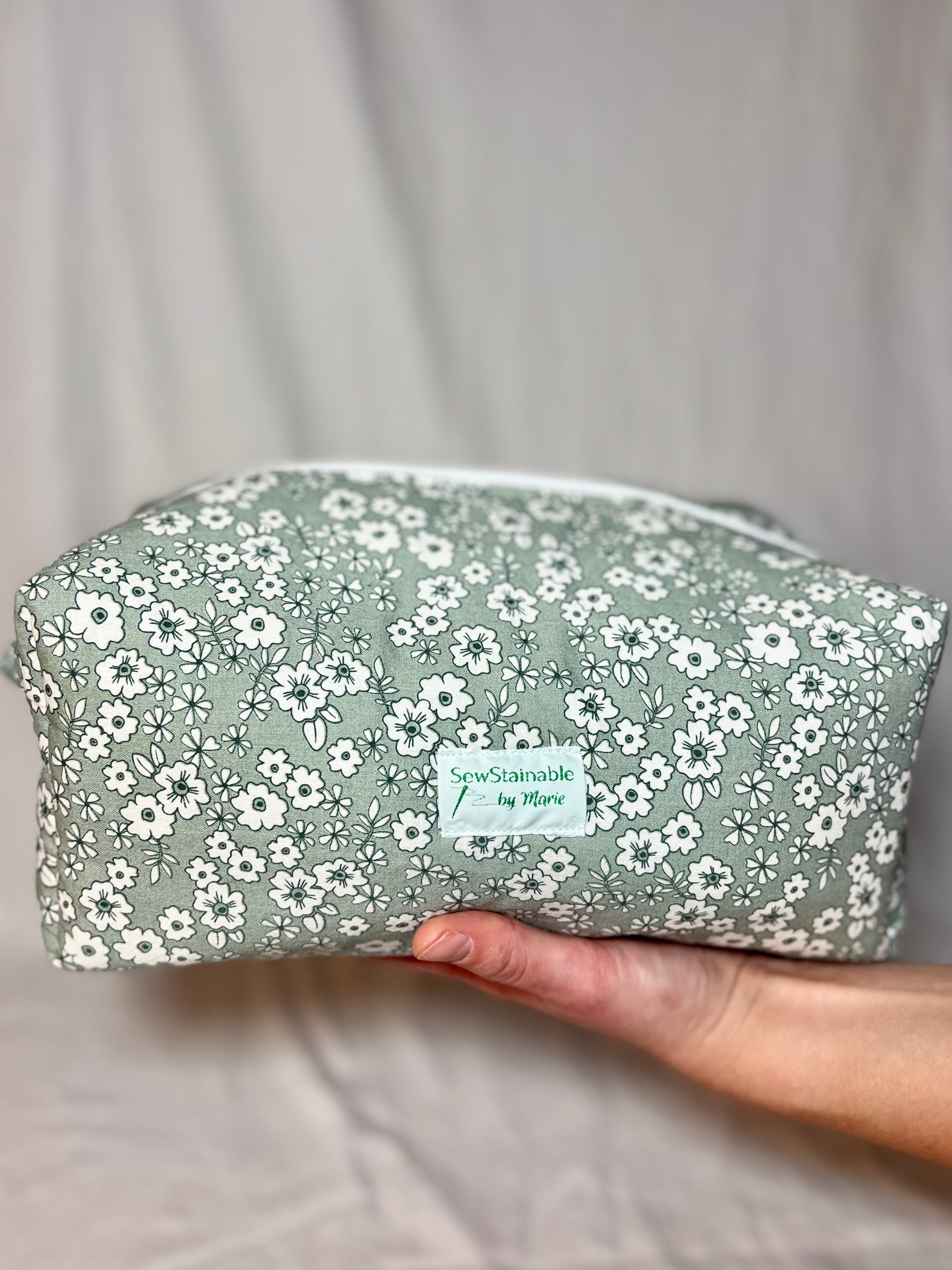 Necessär Green Flowery