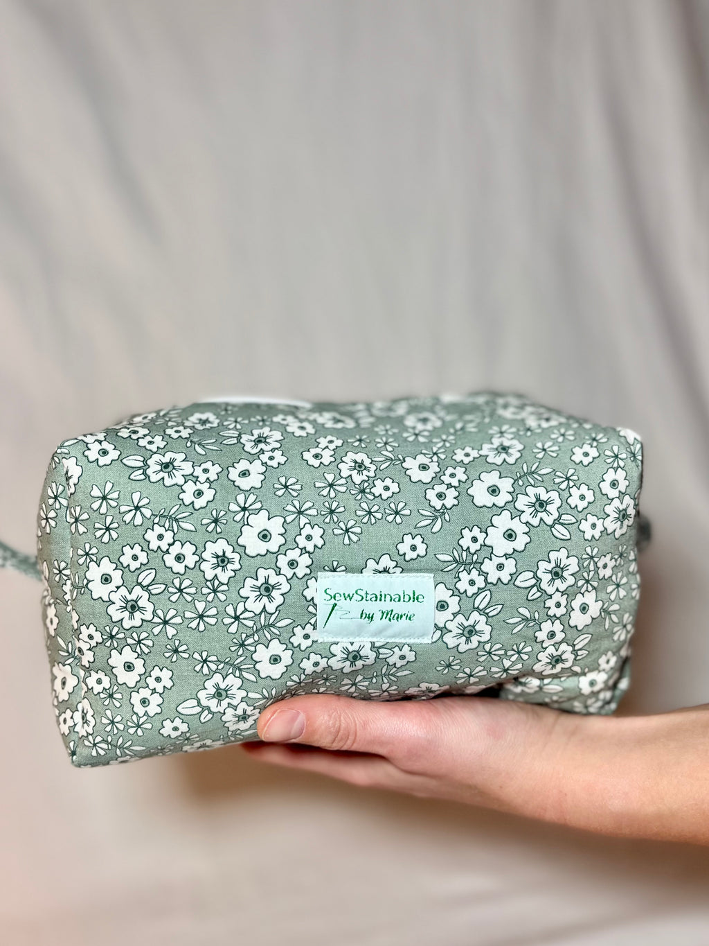 Necessär Green Flowery