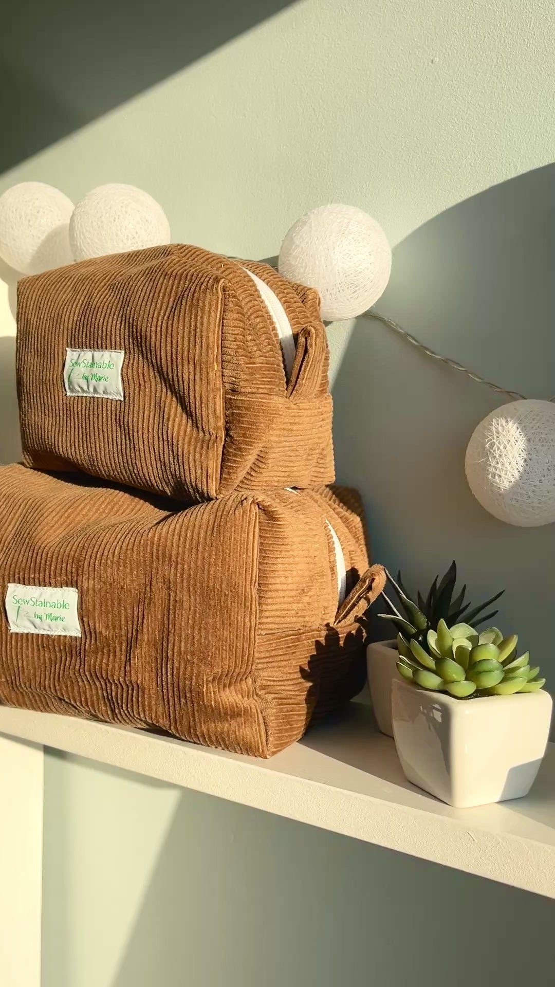 Necessär Brown Corduroy